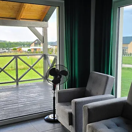 Nad Jeziorem Potoczek, Giże